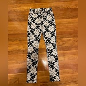 7 for all mankind embroidered jeans size 25